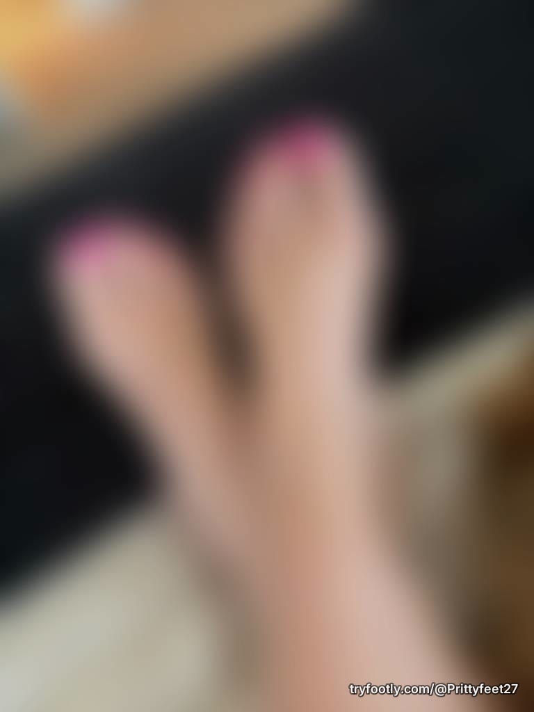 💕💕👣