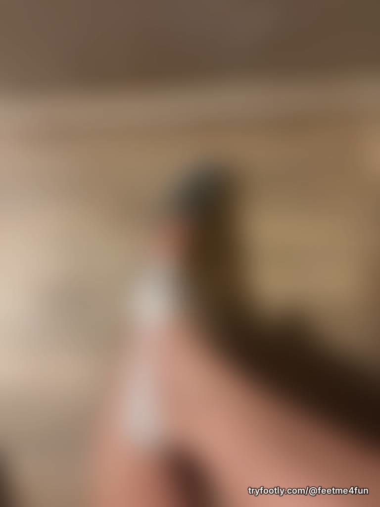 Ready to have some fun with my feet tell me what you’re looking for
