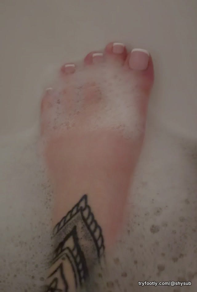 Slippery wet toes