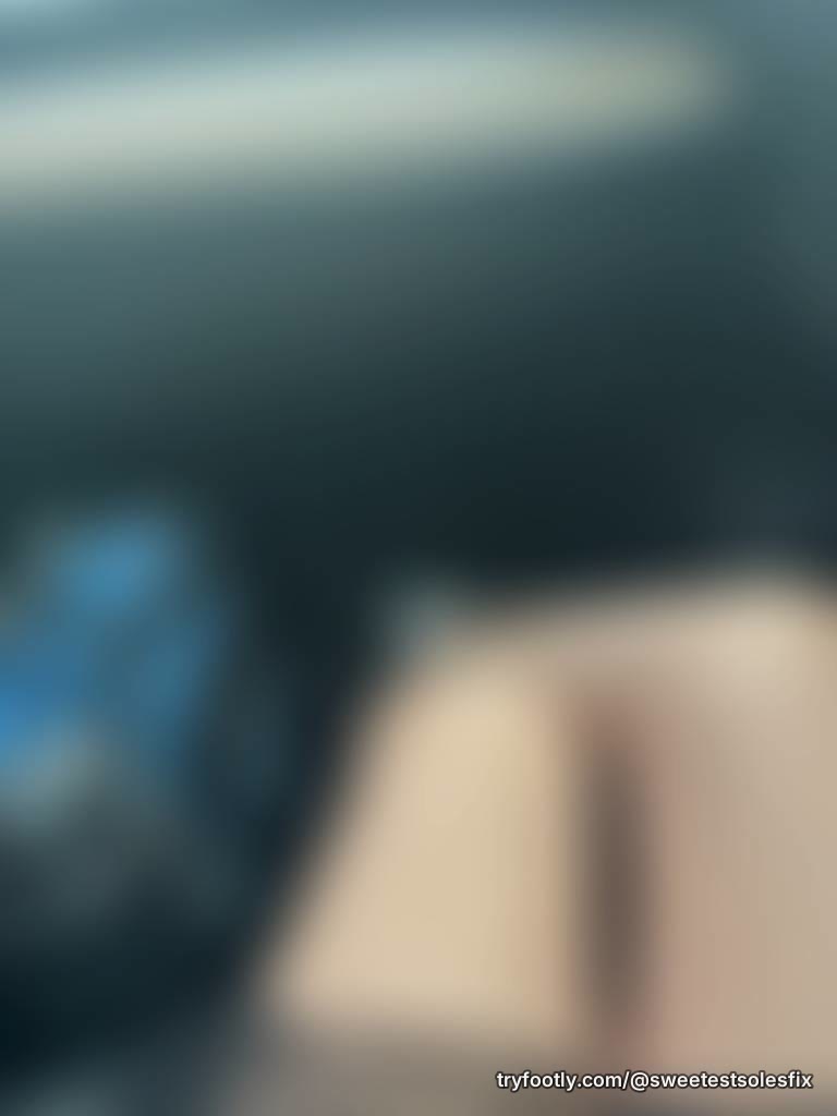 Off to the soccer game ⚽️ Message me up on FF if you want custom👣 📸 Or art 🖼️ or socks htt