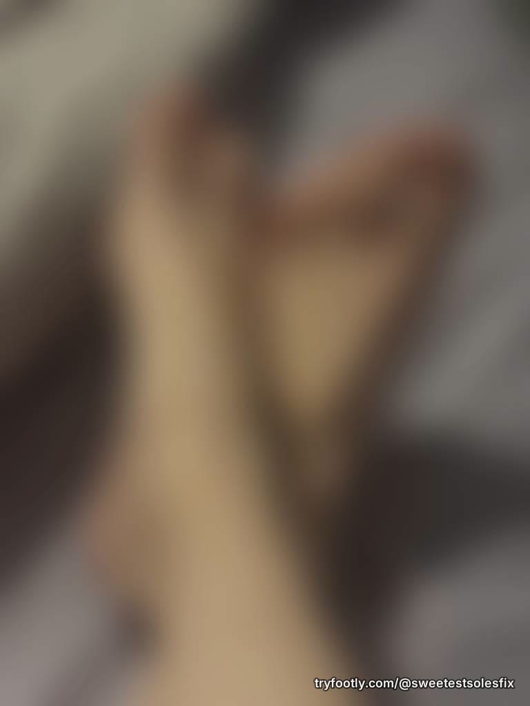 Sore feet after EDC week, what should I use to massage them better? DM me with custom vide