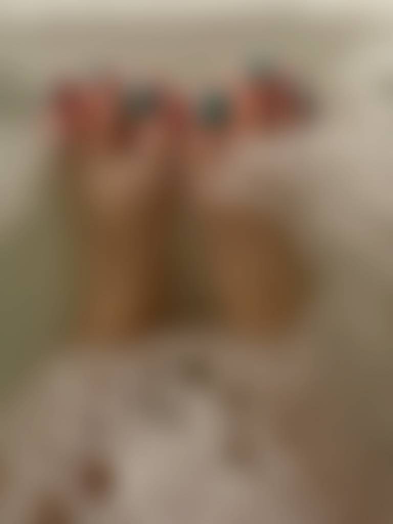 Another special request done right! Bubbly feet in bath water 🦶🏼🧼🫧 Subscribe and DM me wit