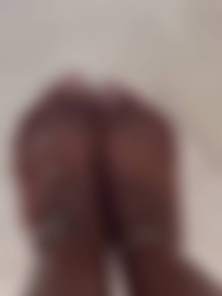Time to go get these babies done🦶🏽 who wants to put their 👅 between my toes 💦