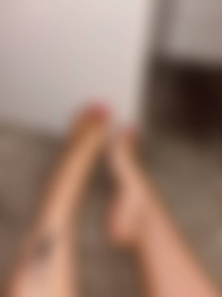 Message me for custom content 💋