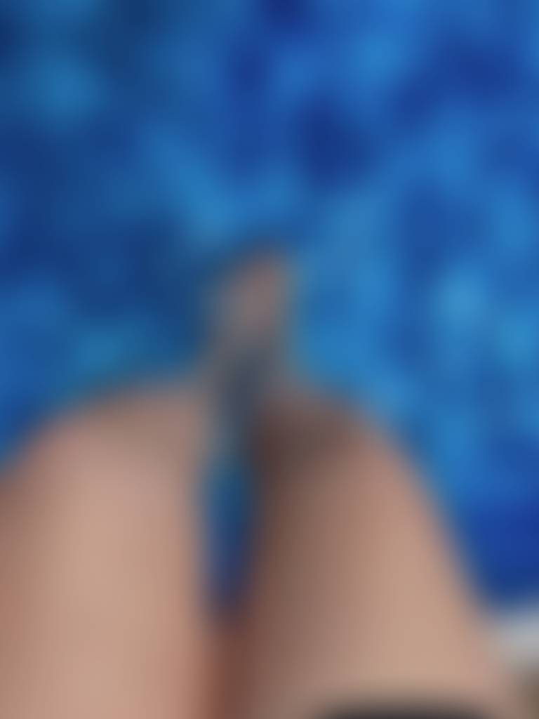 Pool day 💦