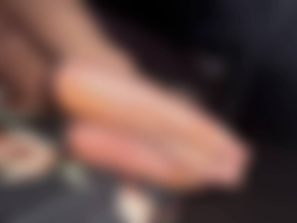 👣
