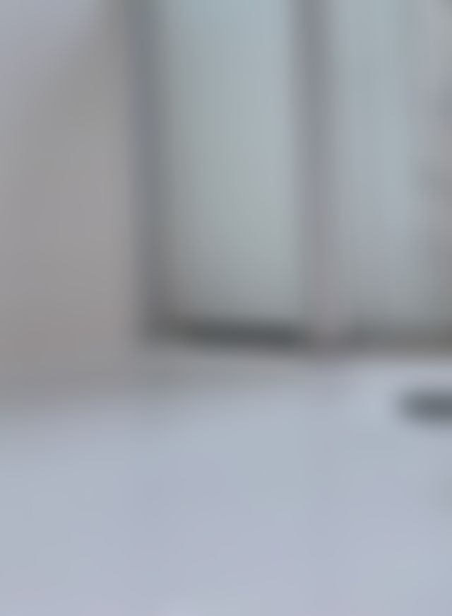 oily feet video in the shower <333