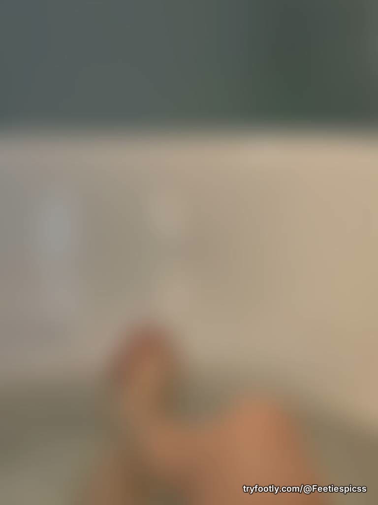 Hmmm, I had some fun in the bath 😉😉😘😘 Wanna see ??🫧🫧🫧