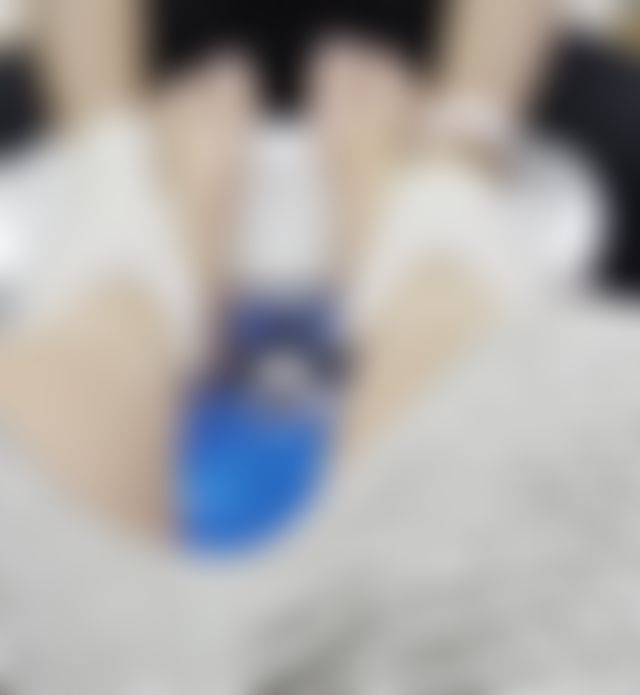 Love getting my feet and legs massaged with my pedicure. 🦶💅