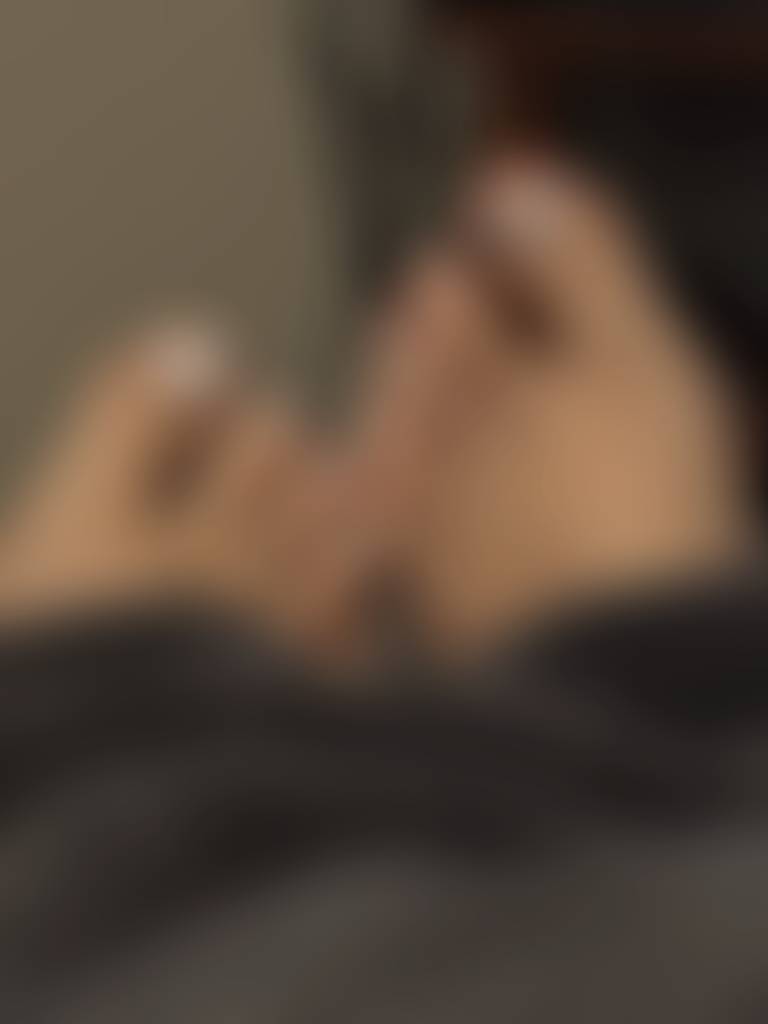 let me know what kind of angles or styles you wanna see 👣💝