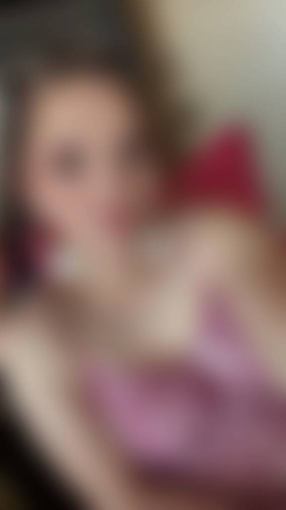 Dm Me 😋