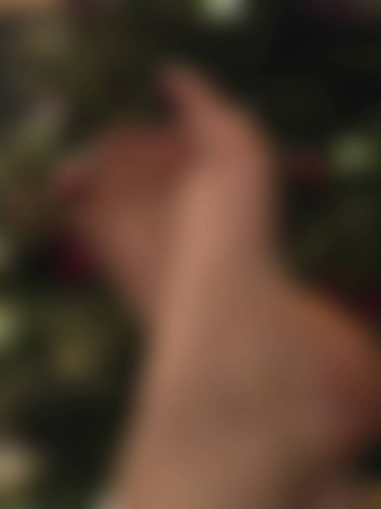 Up close and personal… just how you like it 😘👣