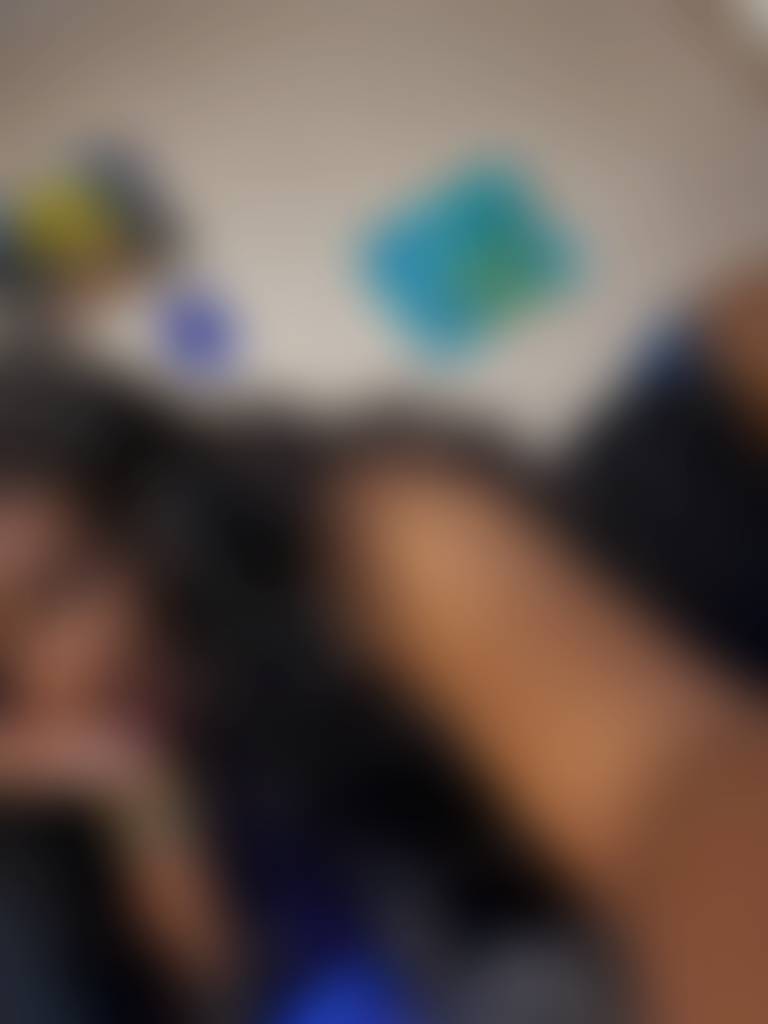 Subscribe to see who’s behind the pictures 😌
