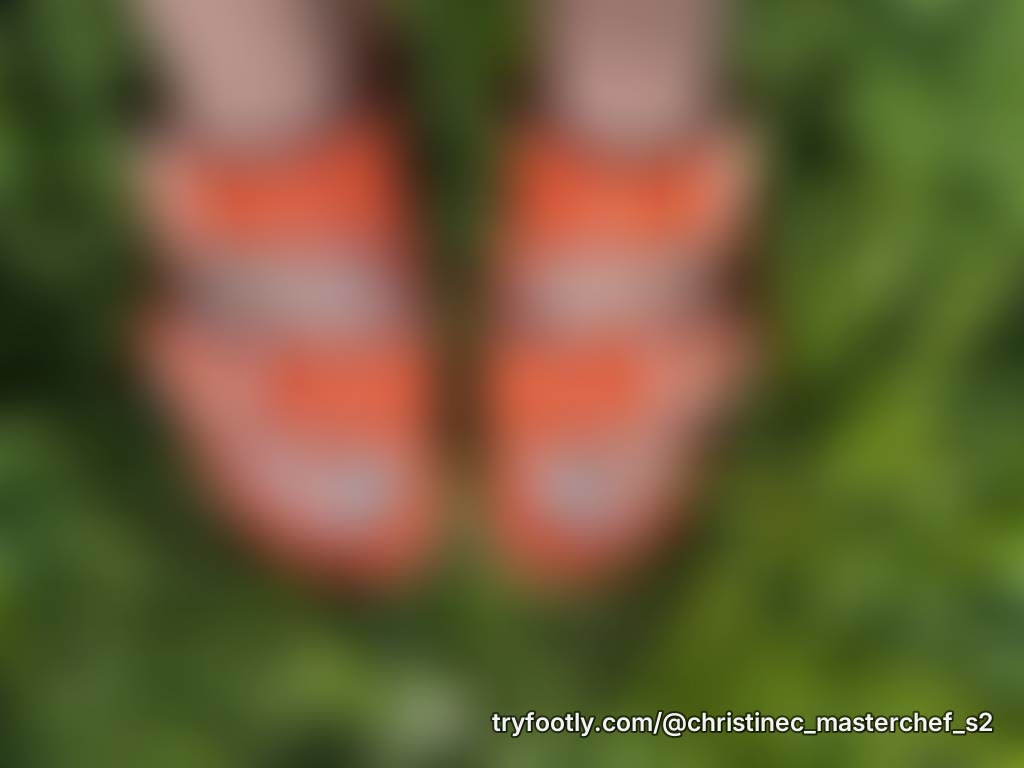 My favorite 🩴 orange Birkenstocks with baby blue toes 💋