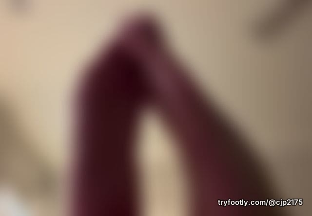 Some post-shower feet and toe stretching with plenty of clean, sexy sole footage…💯🔥👣🦶🏼