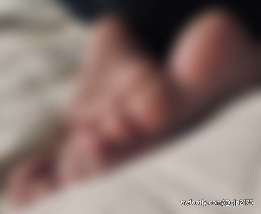 Soles, toes, & tricked out hoes…💯🔥🦶🏼👀🫦💦👅