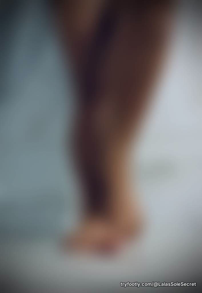 Fresh, wet, and just for you. Soft skin, tiny details… still dripping. Sweet temptation ne