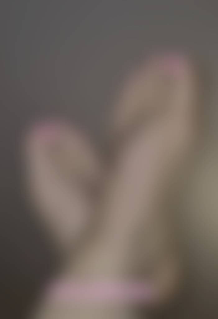 Such pretty feet ✨️🤭 #cutefeet #1stpost