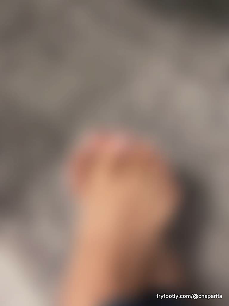 New here, fresh pedi😘
