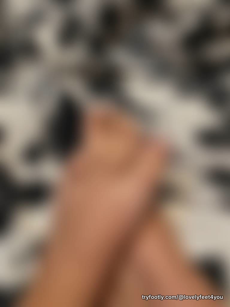 new here. my feet aren’t usually pretty but hopefully someone likes that?