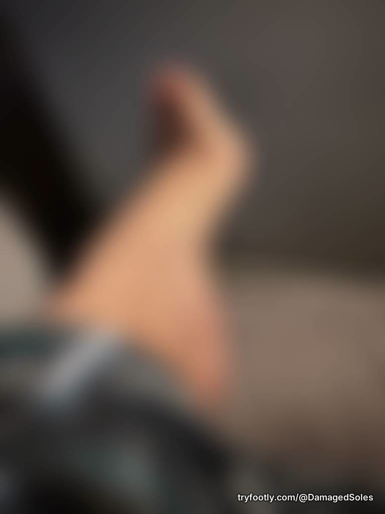 Caught mid cramp…I need a massage 💆‍♀️ 🦶🏼
