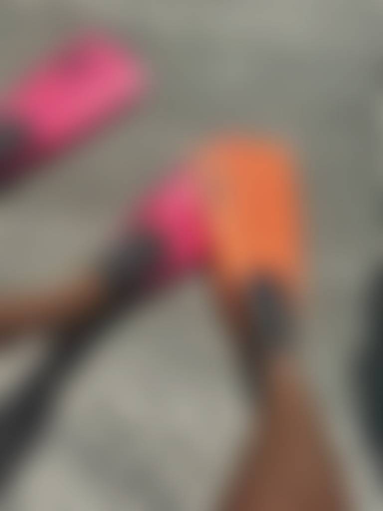 Holiday vibes 🏖️ Tanned toes and flippers 🤿