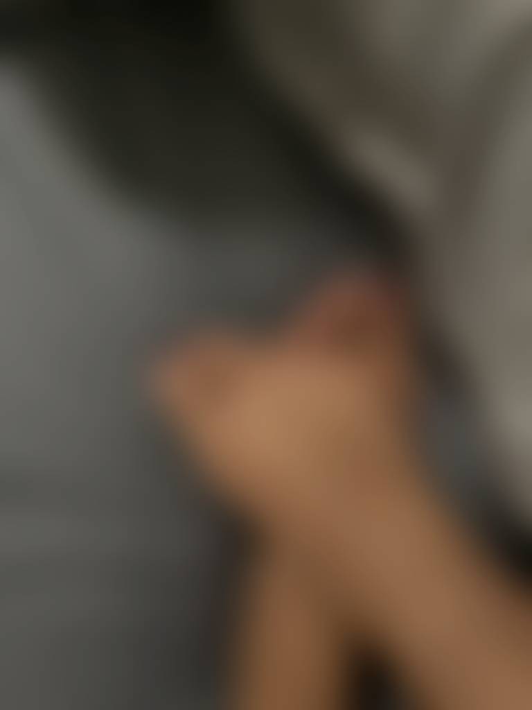 Gosh, I really need a pedicure! 🤭