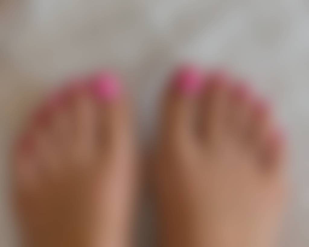 Nice and pink let me make content for you with these freshly pink piggies