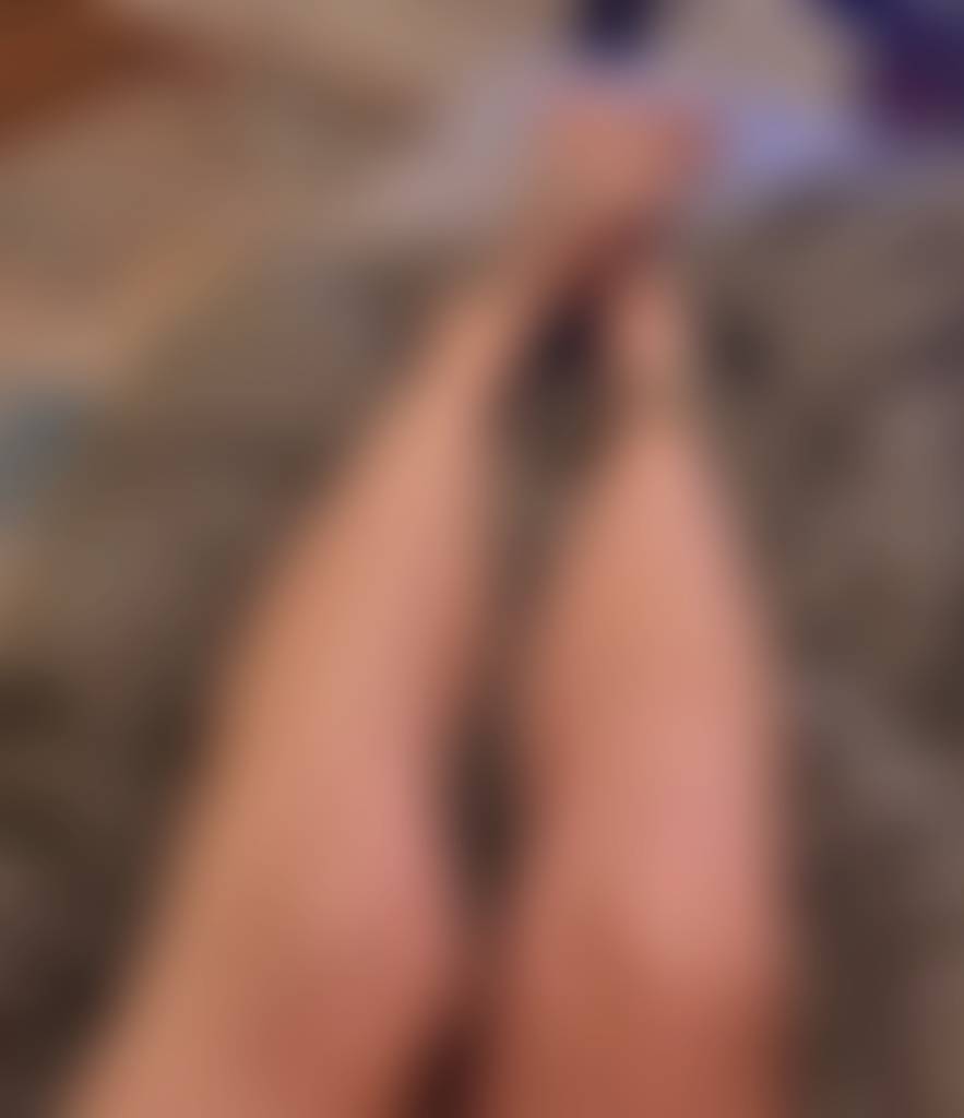 I’m getting my toes done tomorrow. What color should I do ☺️