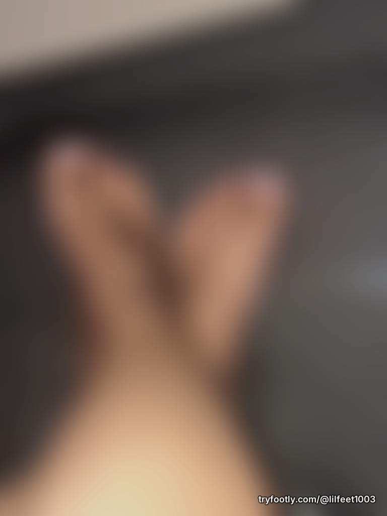 Rainy day 🌧️ send in your request 😏