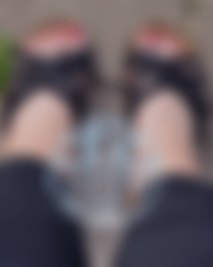 Just a little peek of the piggies before work ๐๐๏ธ๐ฃ
