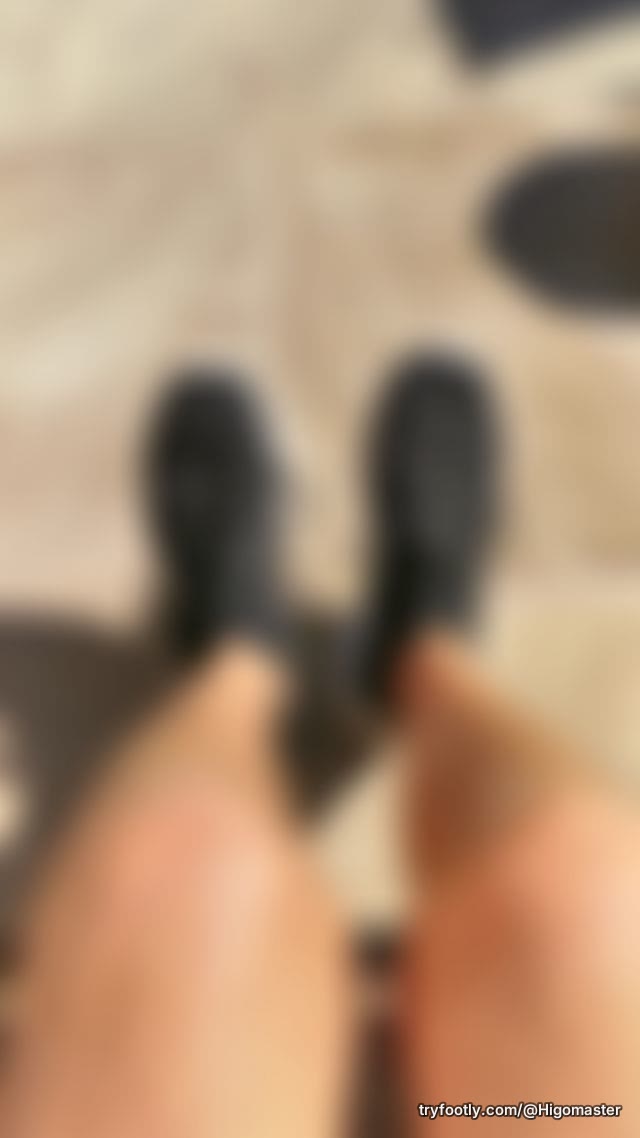 It felt so good to take that shoe off 🤤