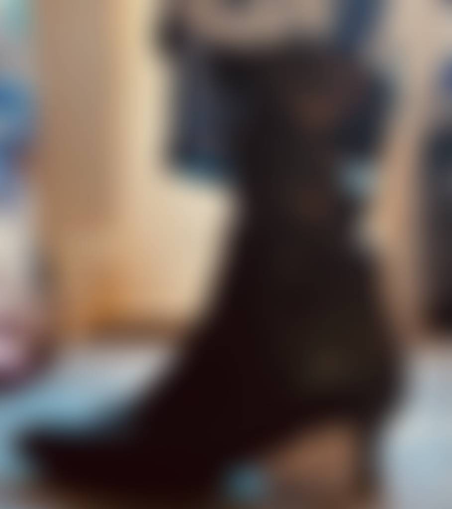 Black healed boots