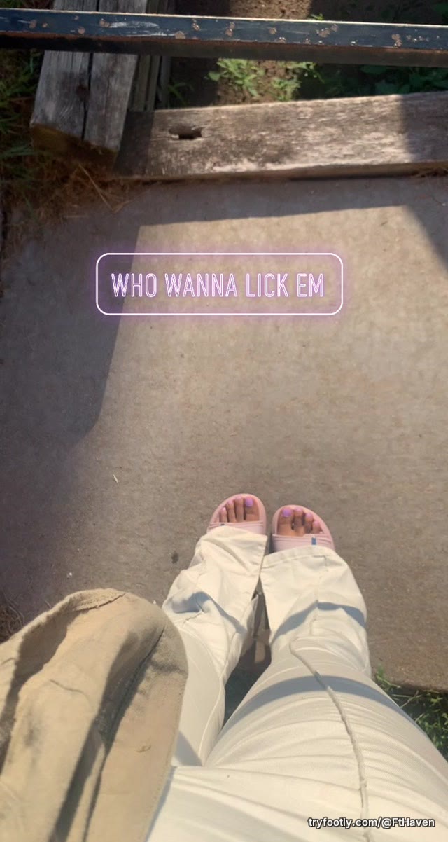 Looking like itty bitty lollies you can suck on 🍬🍭