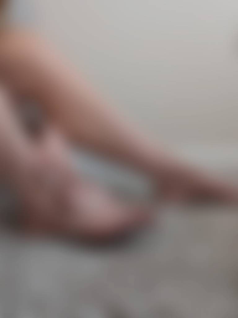 Next time I'm going to need you to lotion my feet. Feel free to get creative.... 😉