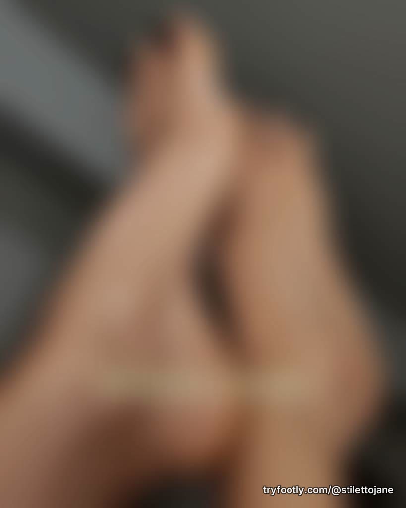 Touching my arches gives me an electric tingle. #smoothsoles #paintedtoes #delicatefeet #f