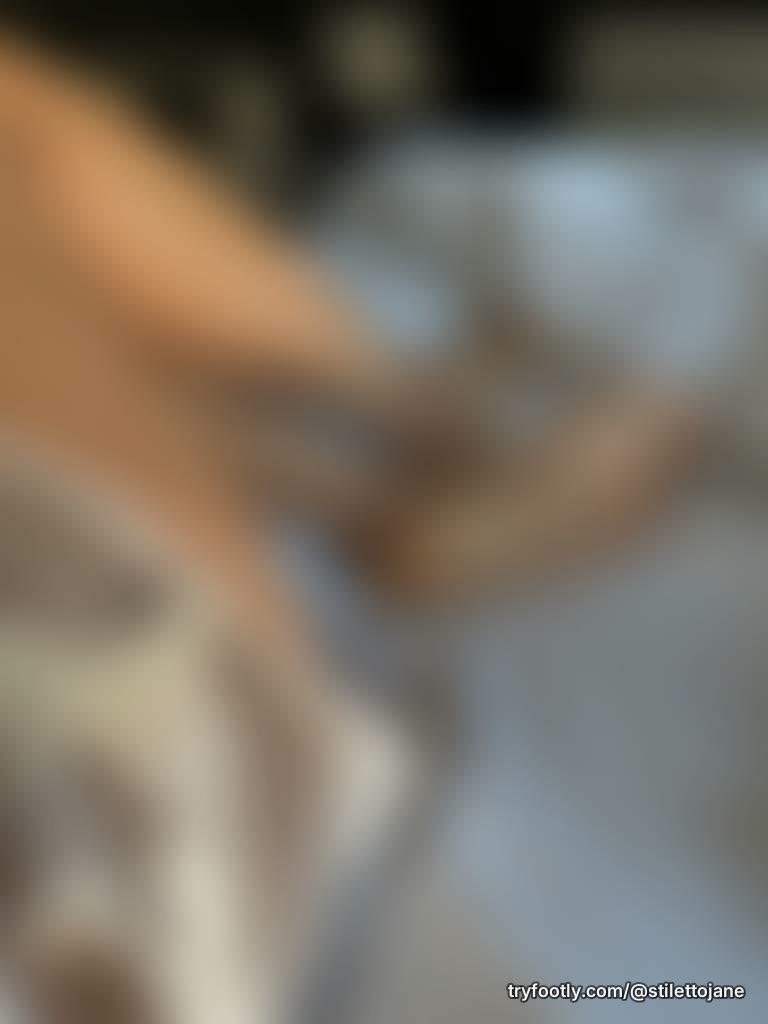 Wrinkled Soles, Toe Spread, Smooth Feet, Perfect Toes. Not to be missed. #spread #wrinkle