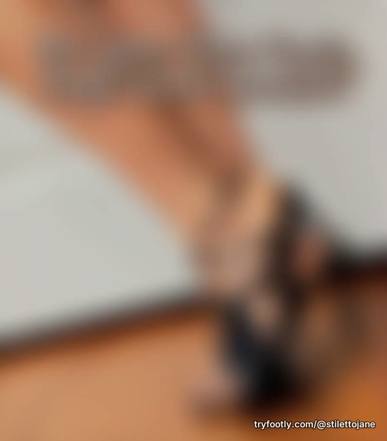 Fun promo pic. Direct, poses a question, invites discussion.