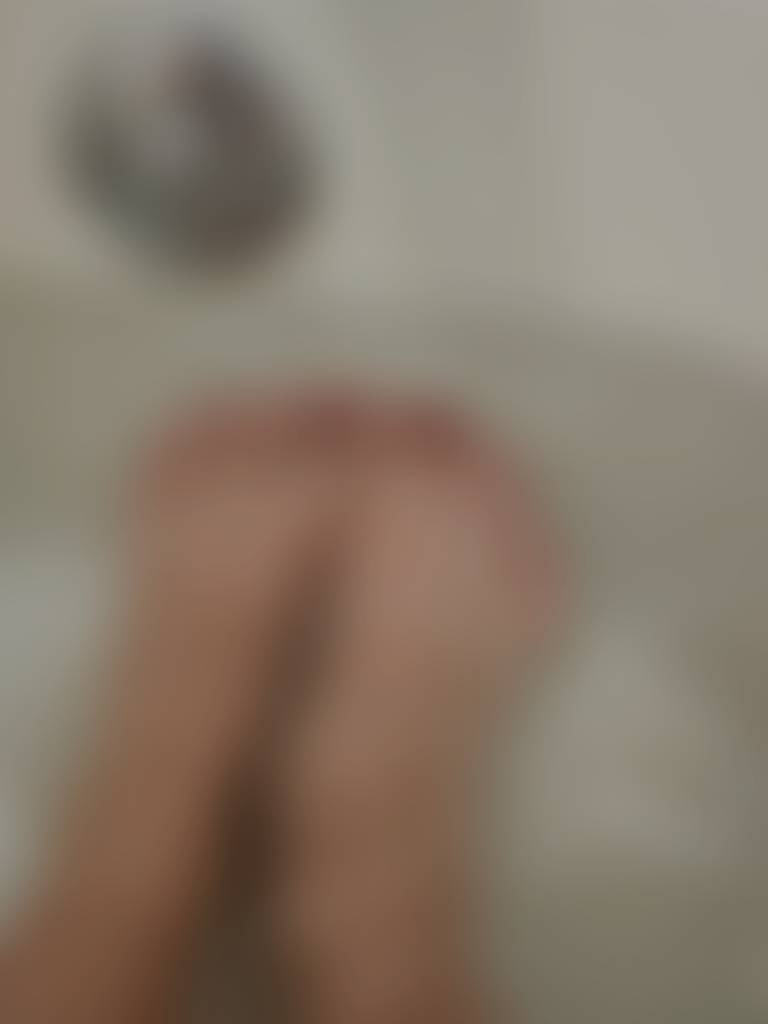Rub-a-dub-dub. Someone is in the tub. Now accepting custom requests.