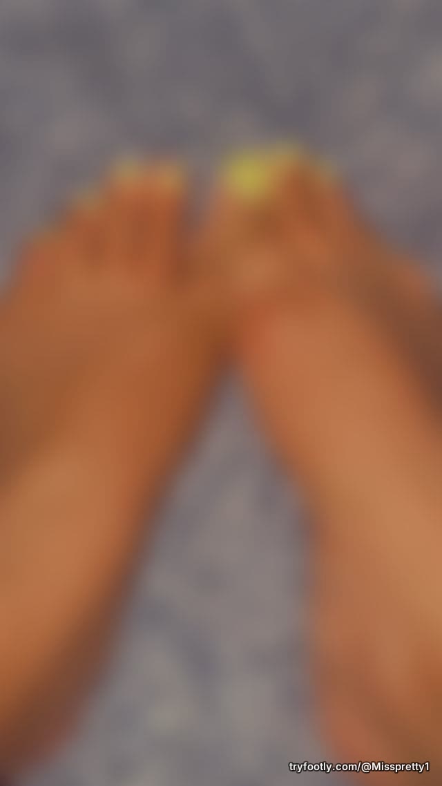 My toes need you ✨