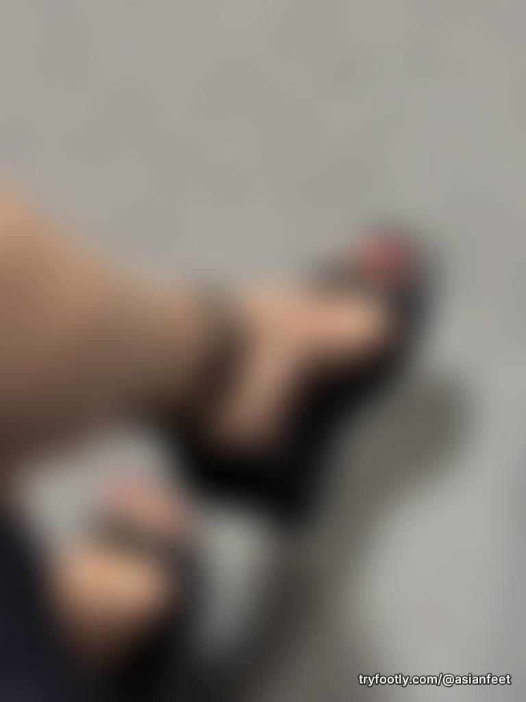 Soft steps, smooth soles, and a playful tease you won’t forget 👣✨