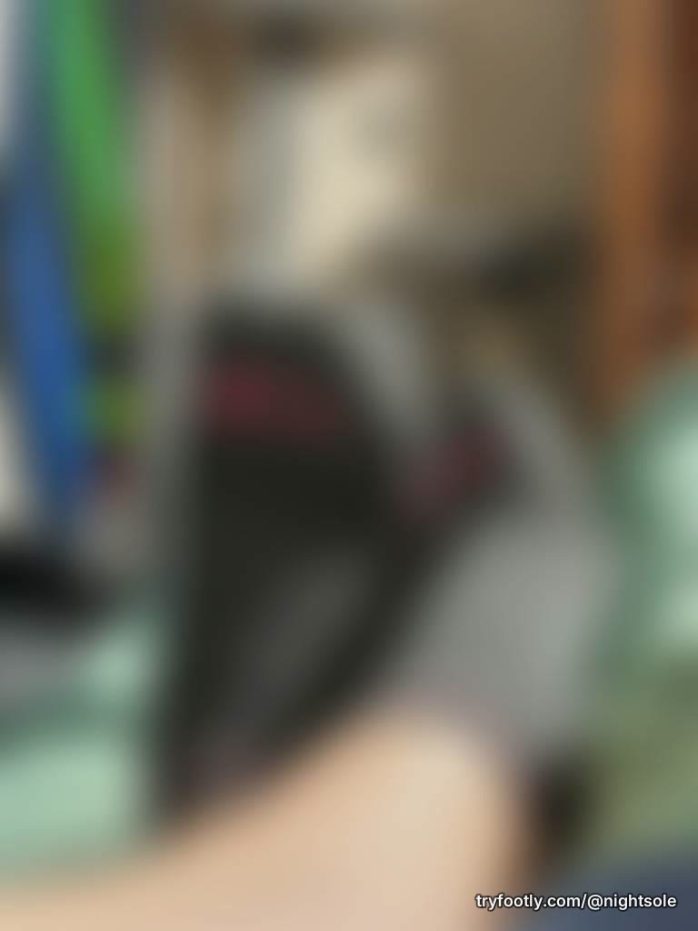 Socks or no socks?