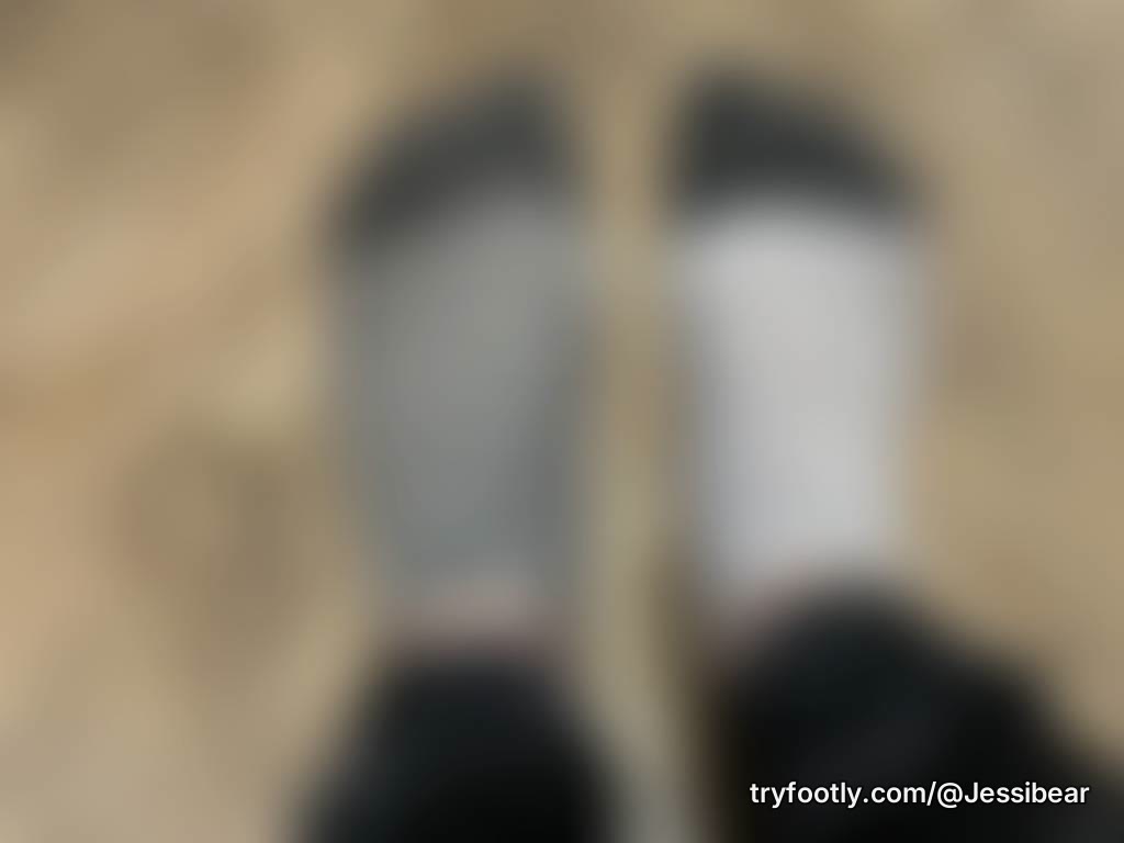 Mismatched socks.. feeling silly 🤪 tonight