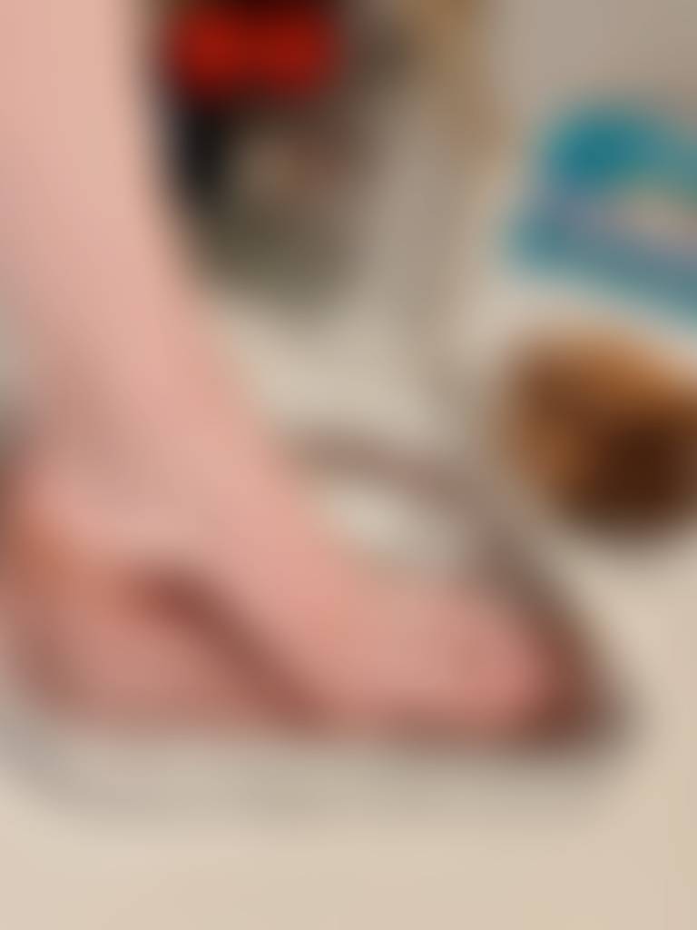 Fresh brownies, messy feet, and plenty of sweet fun. 🍫👣 This public before-and-after is ju