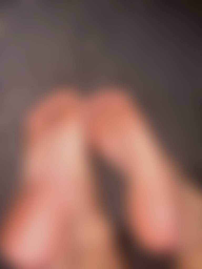 These tired feet need a good rub and a couple tips 😉
