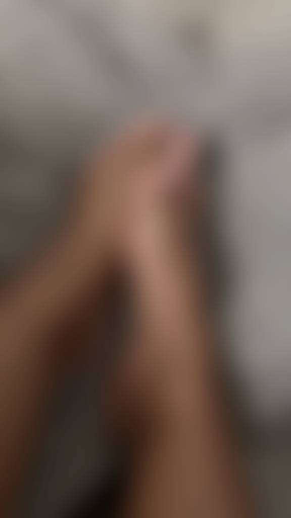 staring too long may cause obsession 😘👣