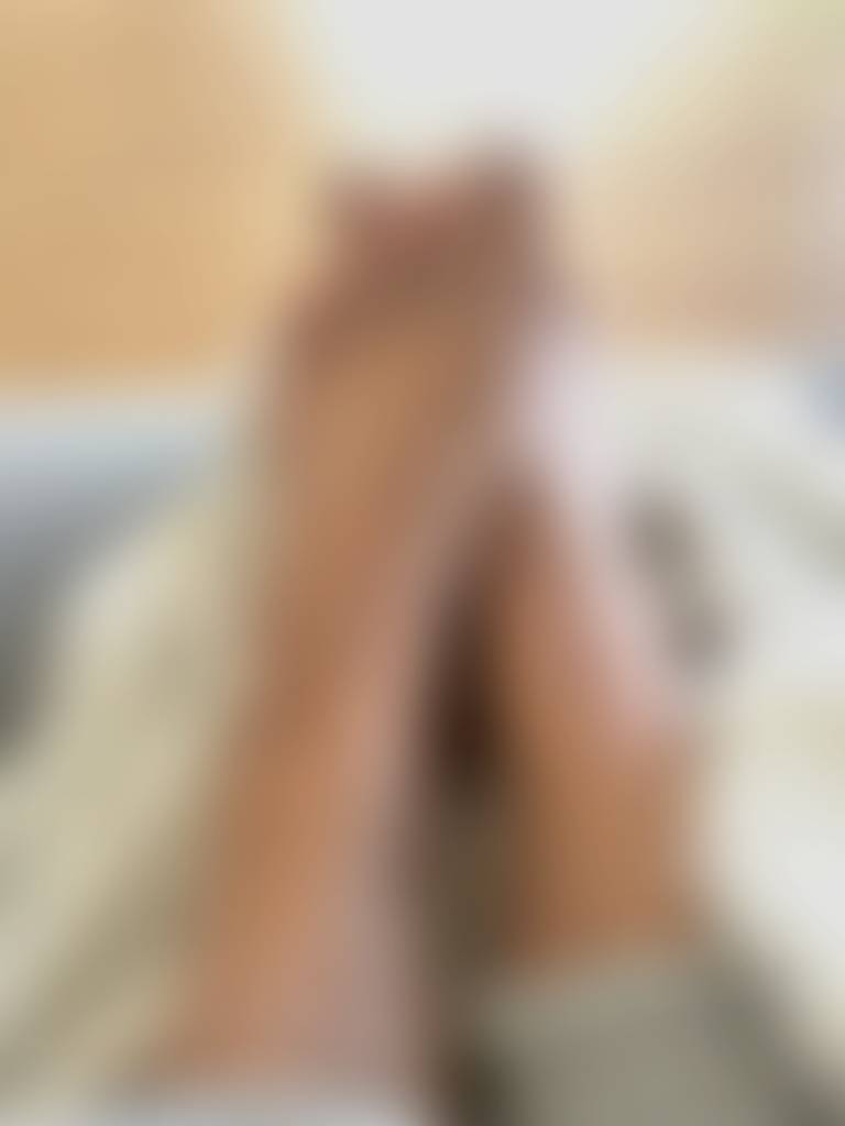 Getting a little closer… 👀 Hope you like what you see 😏 More waiting for you 💕 DM me 👣