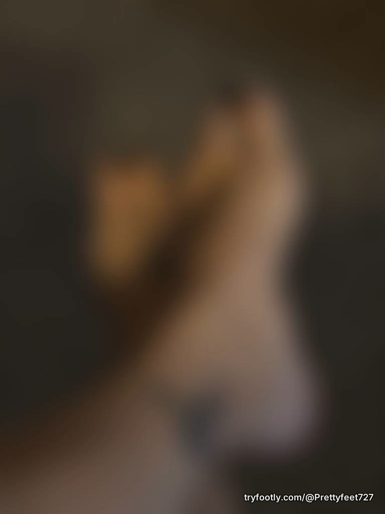 Hi 👋🏻 New here…Hope you enjoy…request anything 😉