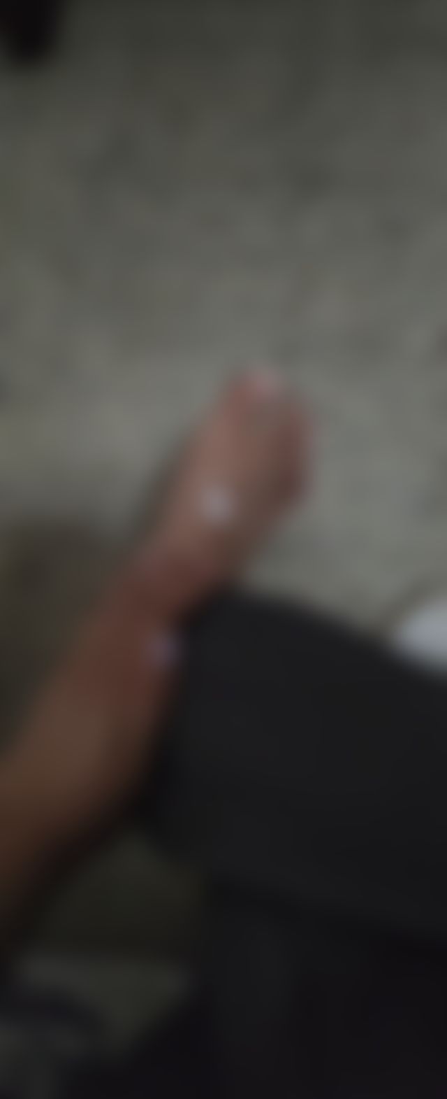 Want to see me rubbing some lotion? Suscribe 😏