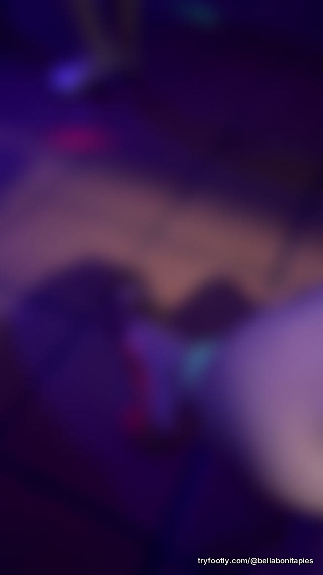 Toes and heels in the club… Ignoring the camera
